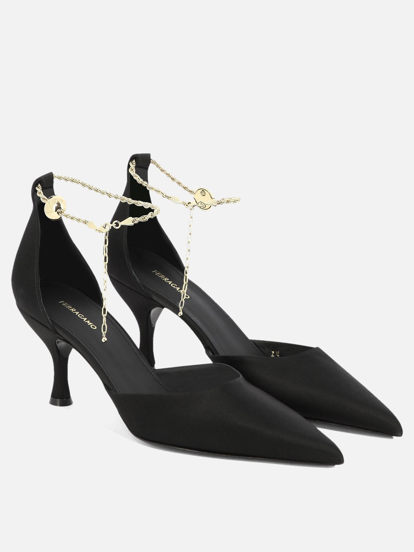 Pumps with ankle chain