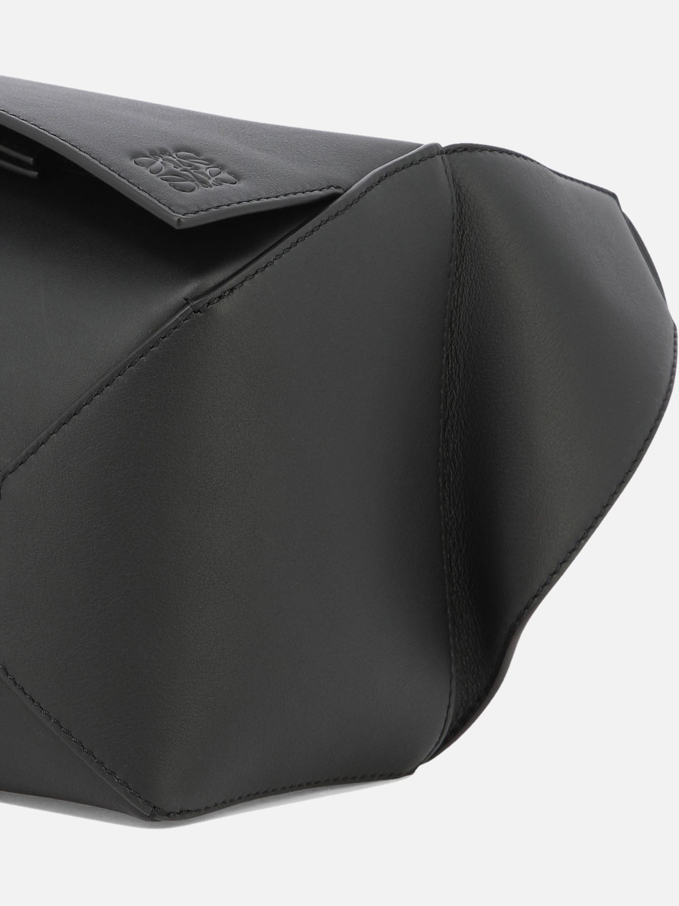 Bumbags 100% leather  Black - Loewe Men | PDP | VIETTI Online Store | Zoom-Modal_4
