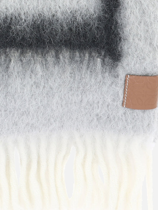 Fringed scarves 46% wool 45% mohair 5% leather 3% polyamide  Grey - Loewe Women | PLP | VIETTI Online Store | 2
