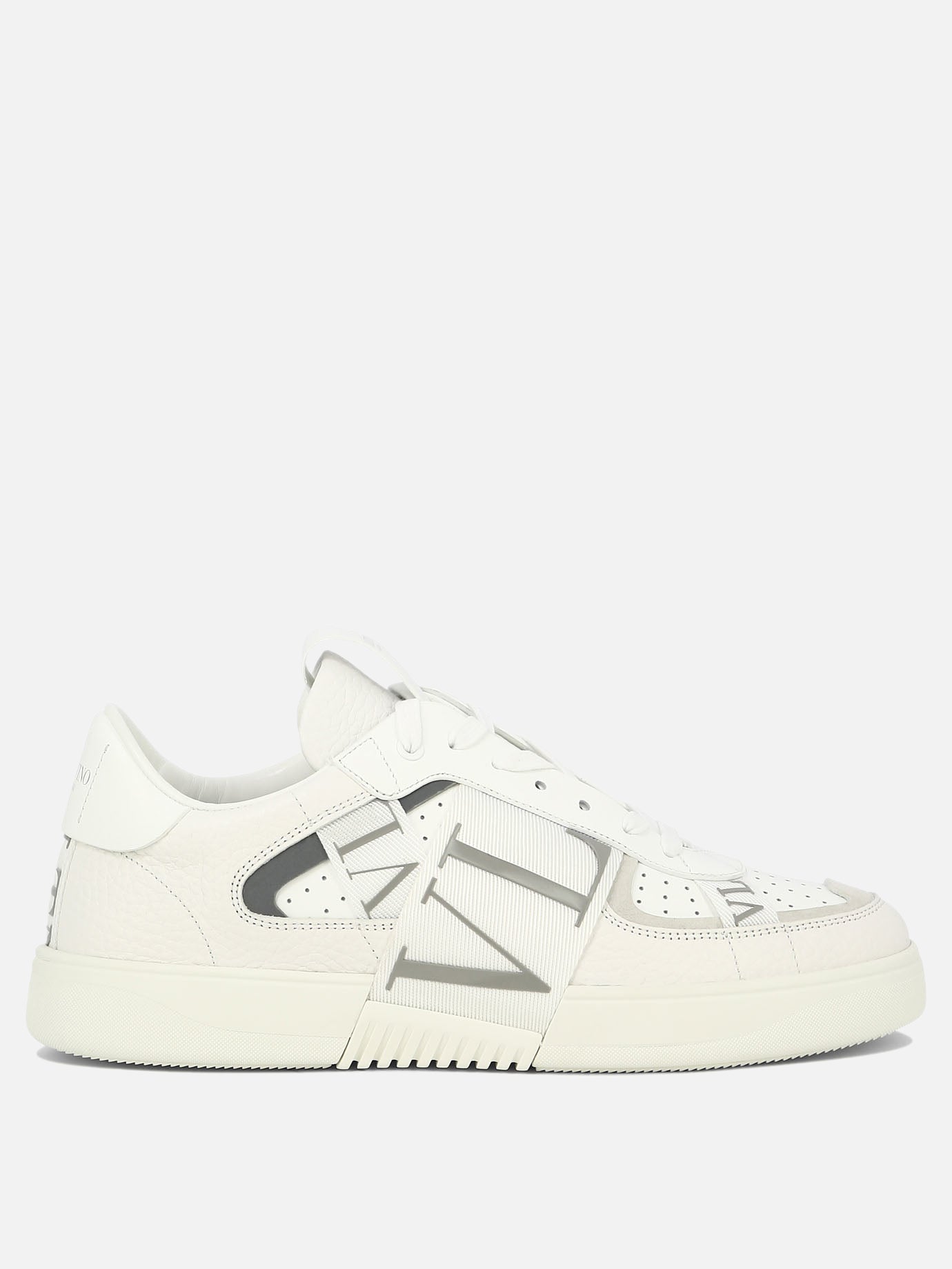 Low top sneakers 100% leather - 100% rubber  White - Valentino Garavani Men | PDP | VIETTI Online Store | thumbnail