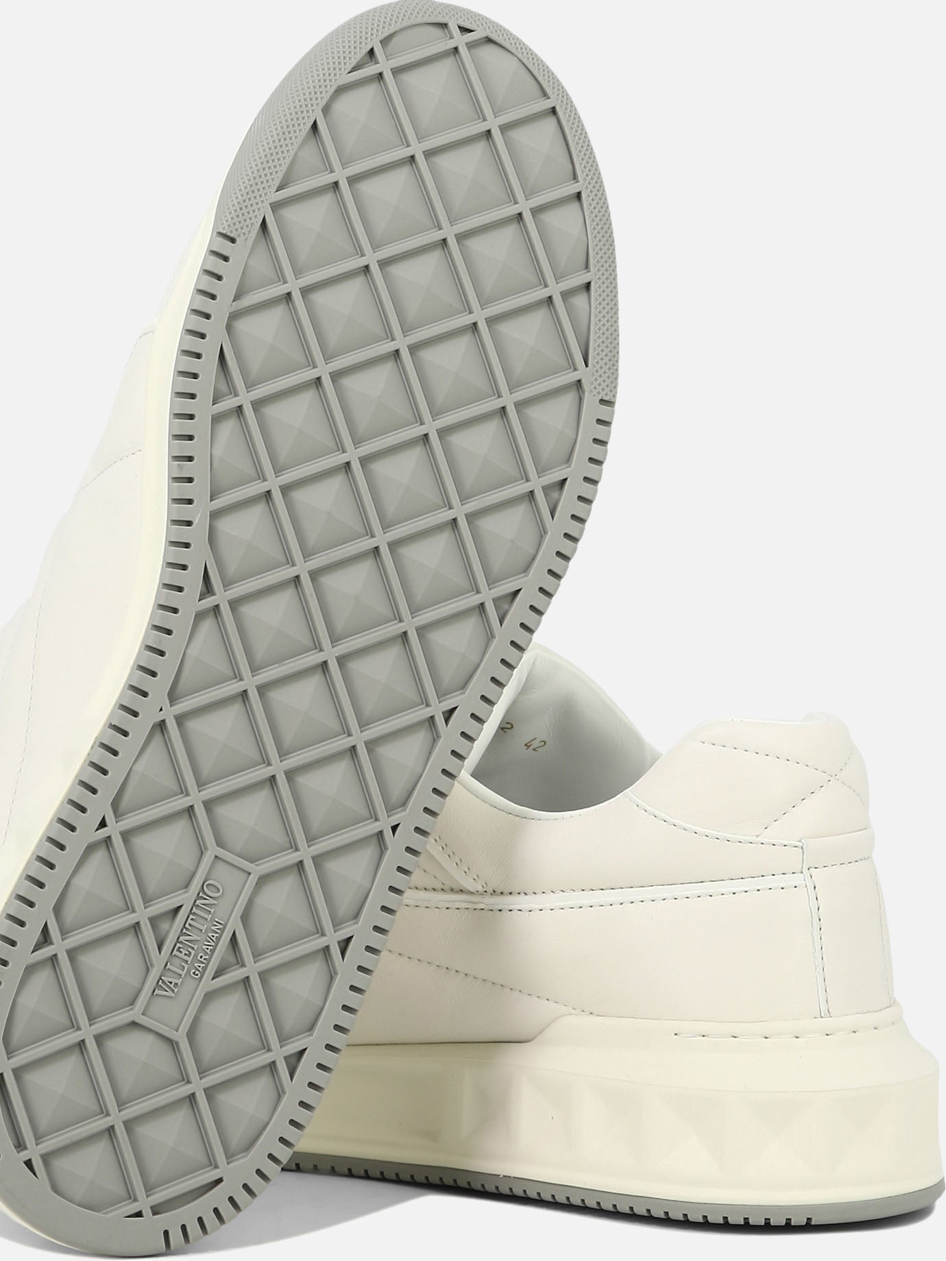 Low top sneakers 100% leather - 100% rubber  White - Valentino Garavani Men | PDP | VIETTI Online Store | thumbnail_5