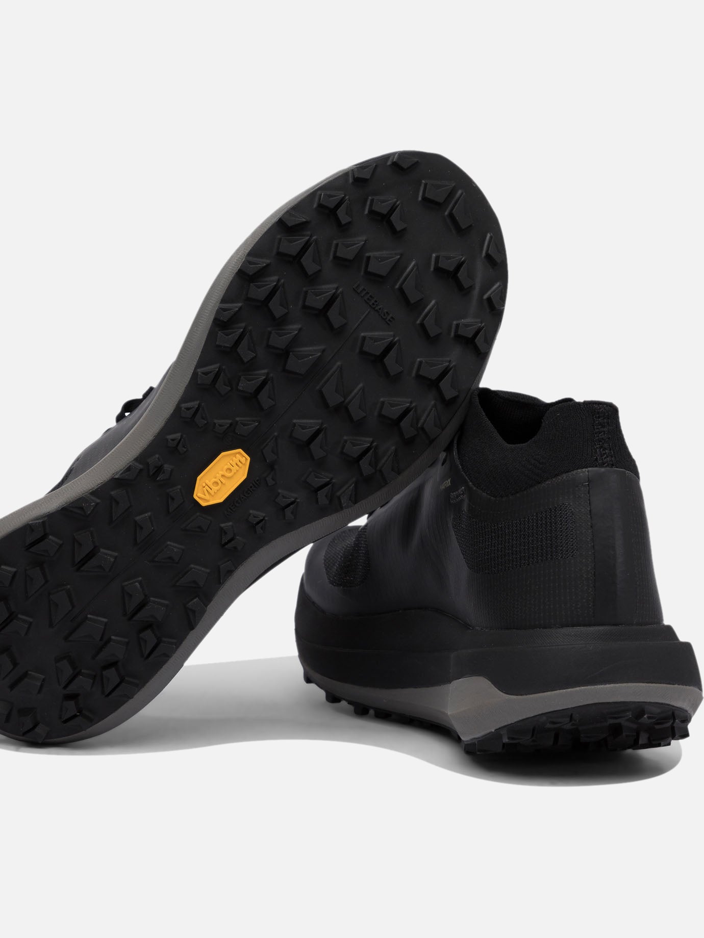 Arc'teryx "Sylan Pro" sneakers Black