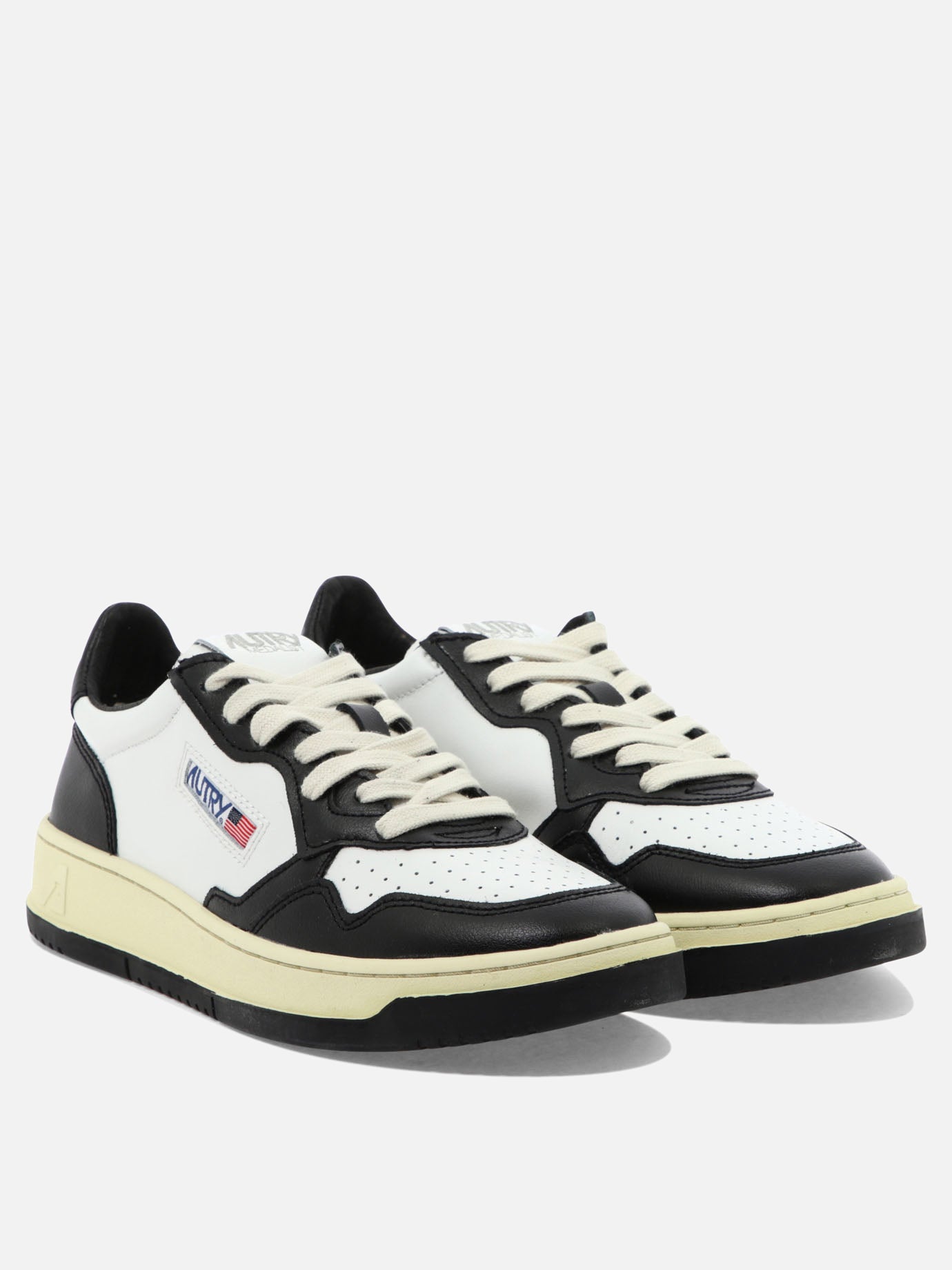 Low top sneakers 100% cow leather - 100% rubber  Black - Autry Men | PDP | VIETTI Online Store | thumbnail_2