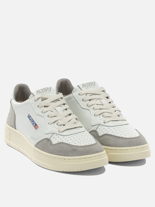 Low top sneakers 100% cow leather - 100% rubber  White - Autry Men | PDP | VIETTI Online Store | 2
