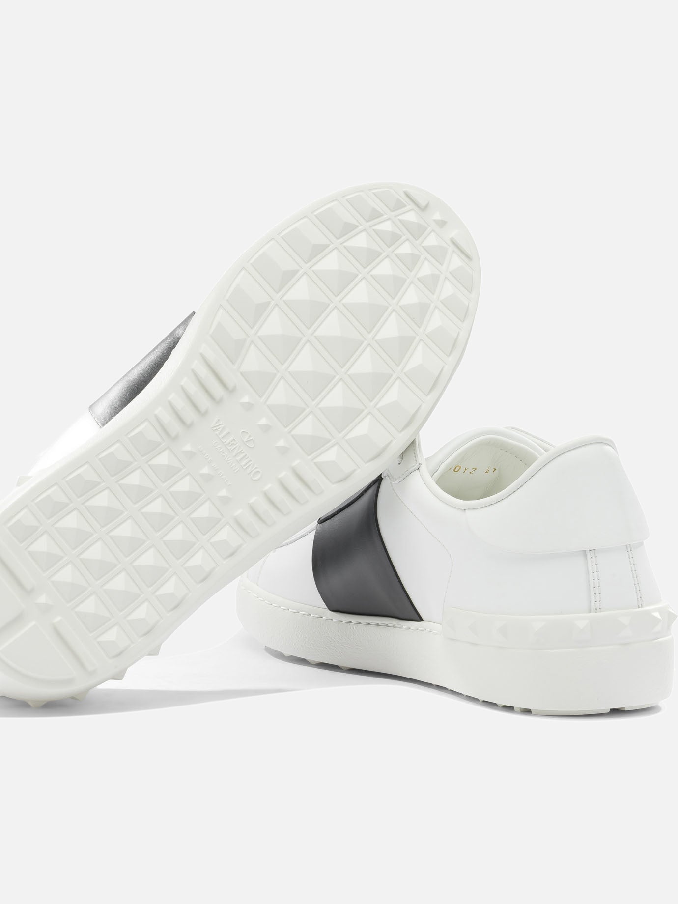 Low top sneakers 100% calf leather - 100% cowhide  White - Valentino Garavani Men | PDP | VIETTI Online Store | Zoom-Modal_5
