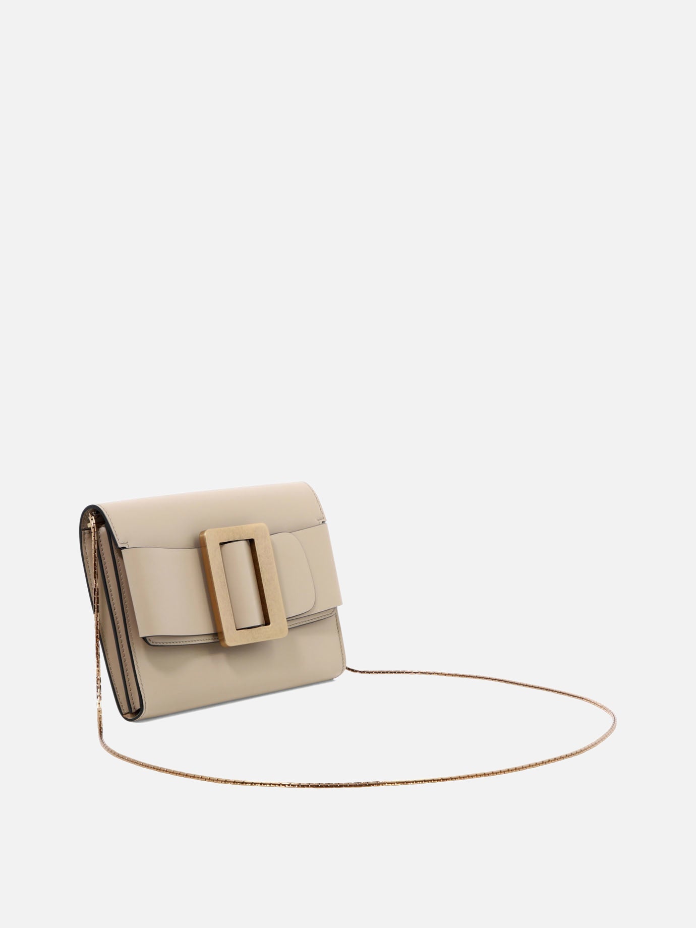 "Buckle" clutch