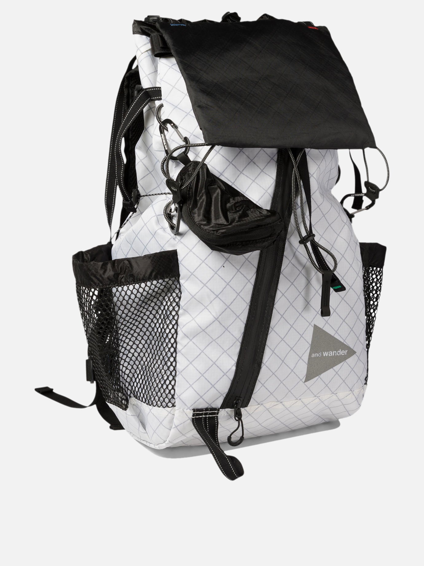 and Wander "95 Ecopak 30L" backpack White