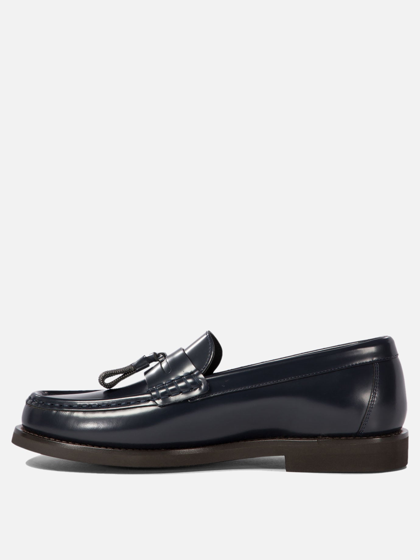 Loafers with Shiny Tassels