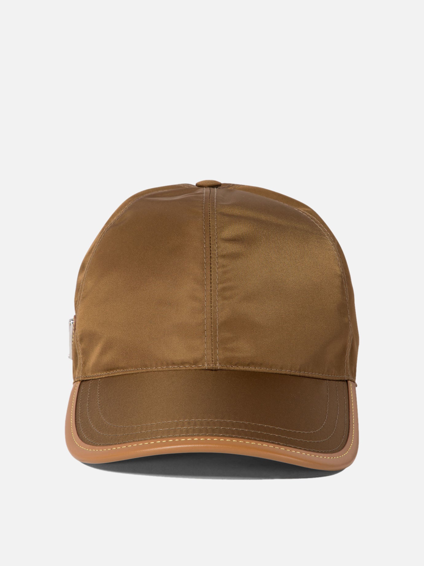 Baseball cap in Re-Nylon and leather