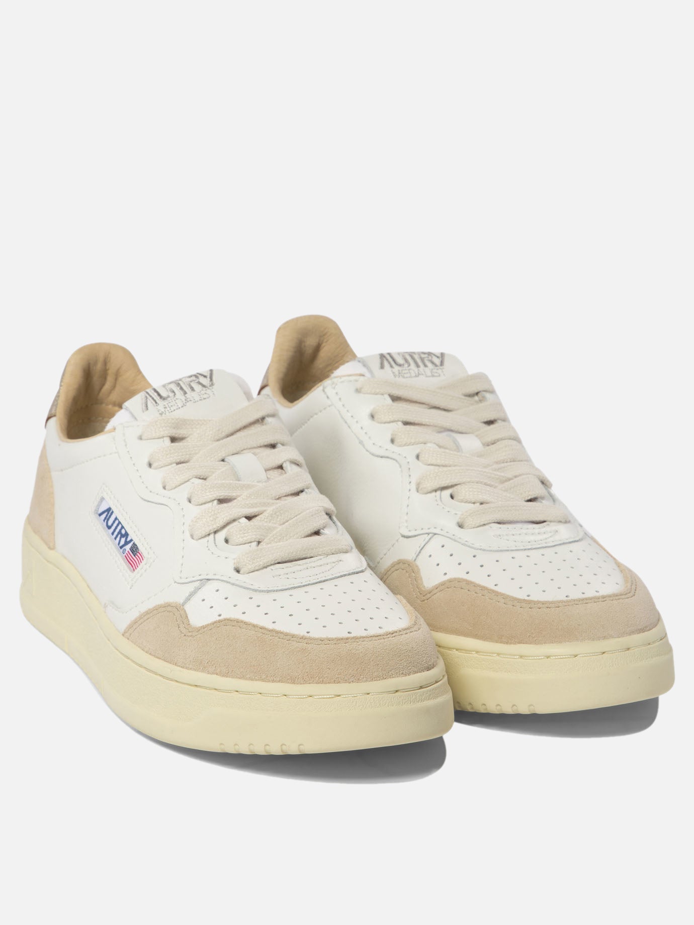Low top sneakers 100% cow leather - 100% rubber  White - Autry Women | PDP | VIETTI Online Store | thumbnail_2